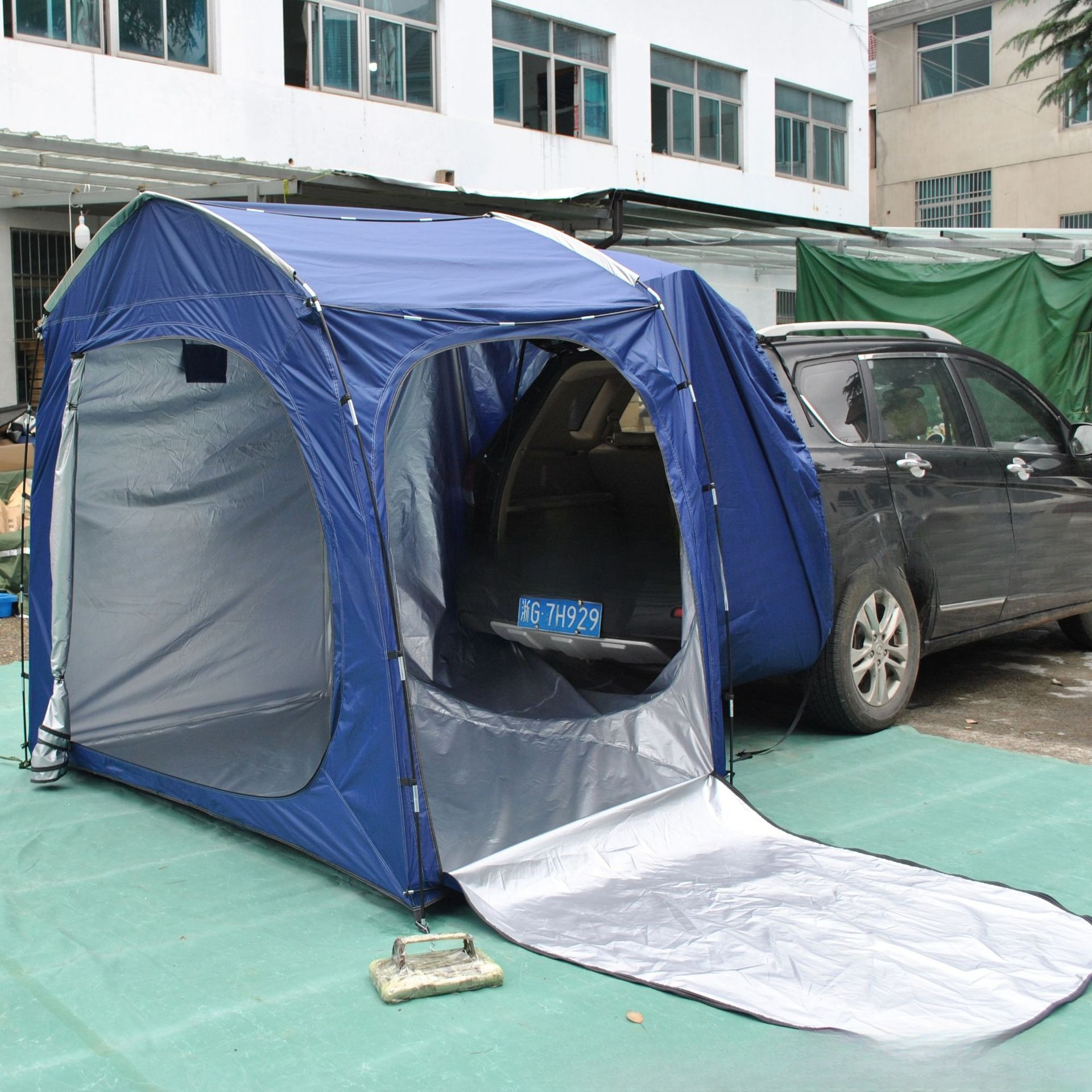 Easy to Store Full-Model Rear  - Emergency Mylar Tent 리뷰 및 가격