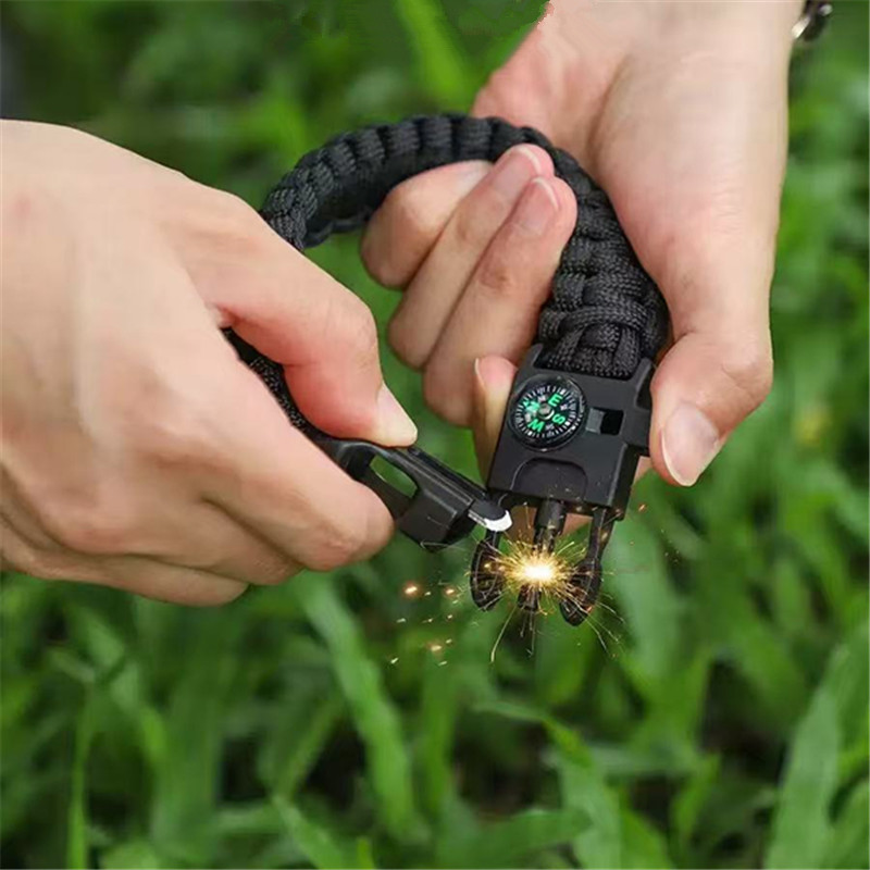 Five in One Compass Bracelet w - Fire Starting Kit 리뷰 및 가격